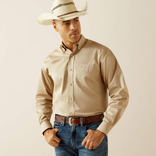 Ariat Lightweight Solid Twill Classic Fit Shirt in Khaki