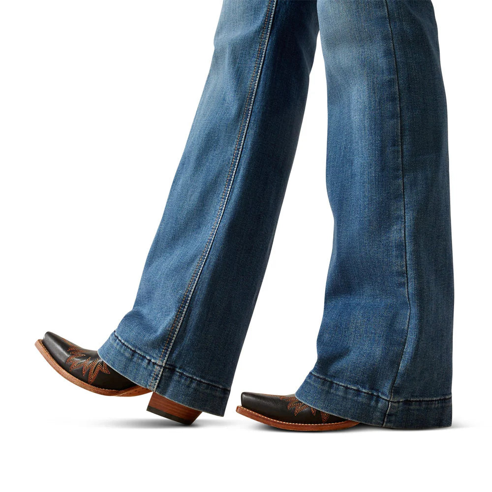 Ariat Perfect Rise Isabelle Wide Trouser Jeans in Albuquerque