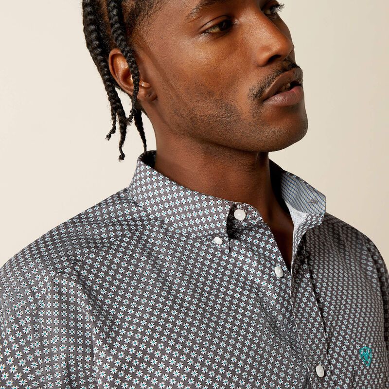Ariat Wrinkle Free Caleb Classic Fit Shirt in Dark Gray