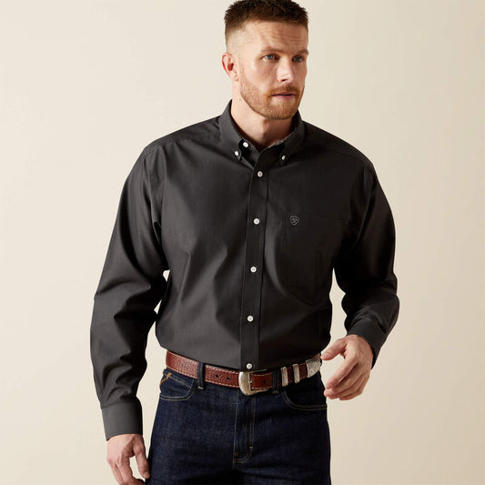 Ariat Wrinkle Free Solid Pinpoint Oxford Classic Fit Shirt in Black