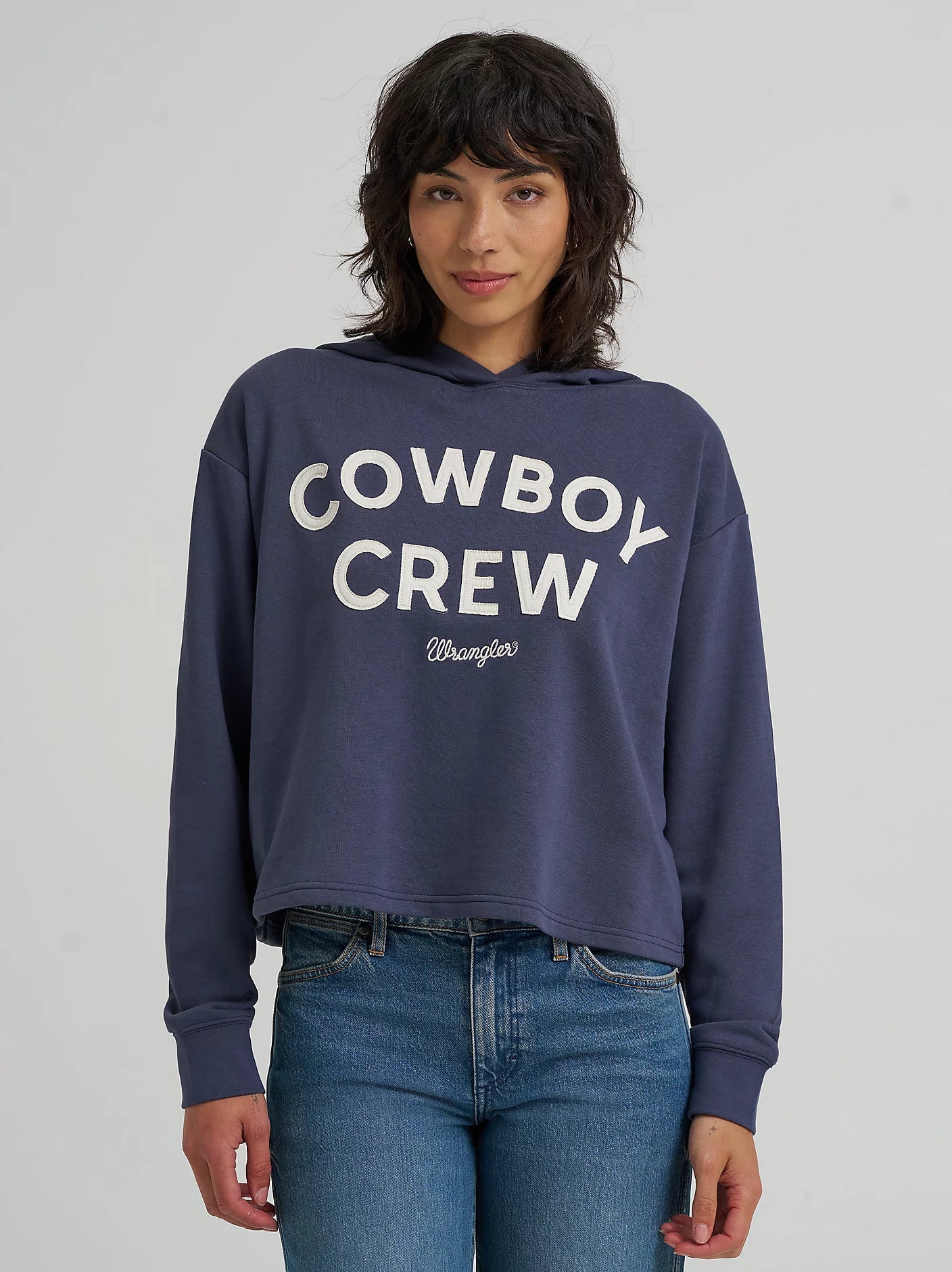 Wrangler Women's Cowboy Crew Graphic Cropped Relaxed Hoodie