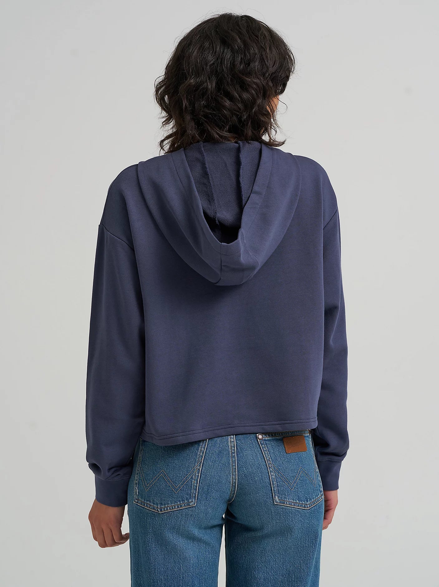 Wrangler Women's Cowboy Crew Graphic Cropped Relaxed Hoodie