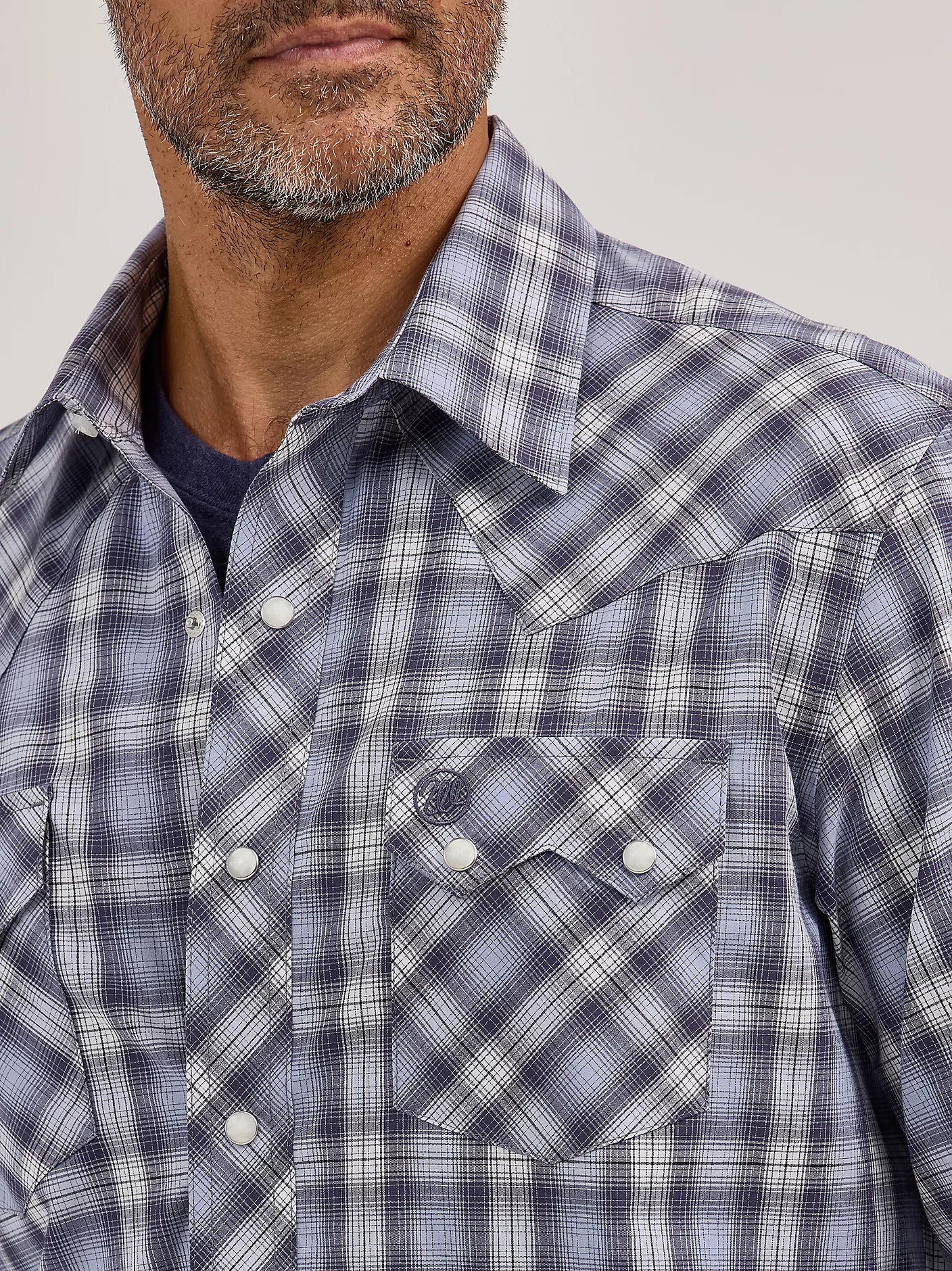 Wrangler Retro Long Sleeve Sawtooth Snap Pocket Western Shirt in Stonewash Blue