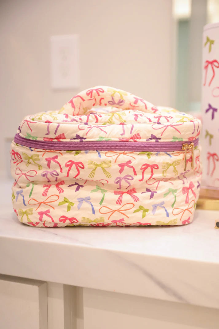 Daylight Bow Jetsetter Quilted Bag