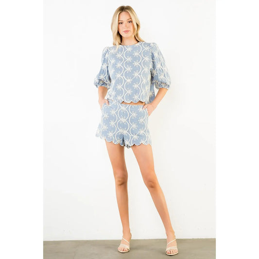 Embroidered Floral Scallop Hem Shorts