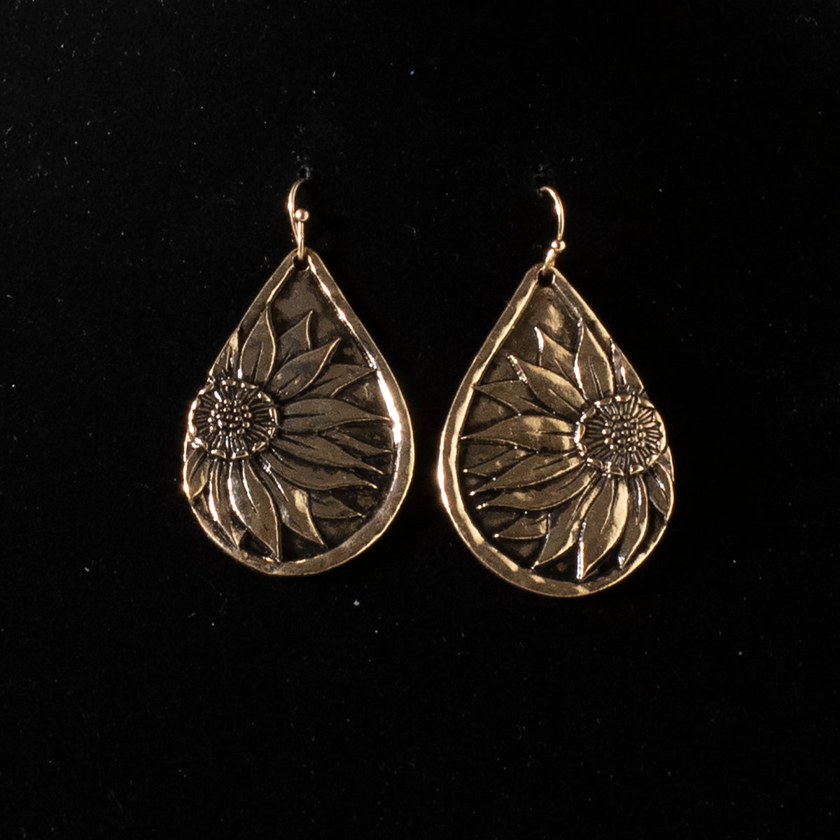 Blazin Roxx Gold Sunflower Tear Drop Earrings