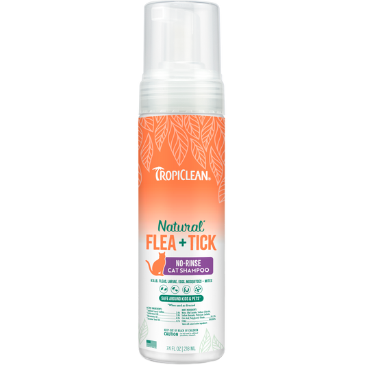 TropiClean Natural Flea & Tick Waterless Shampoo for Cats
