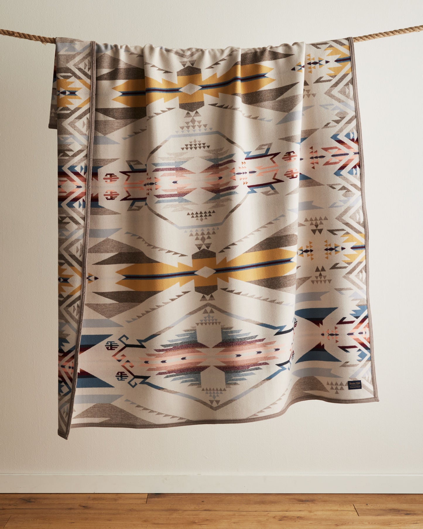Pendleton Jacquard Unnapped Robe White Sands Tan