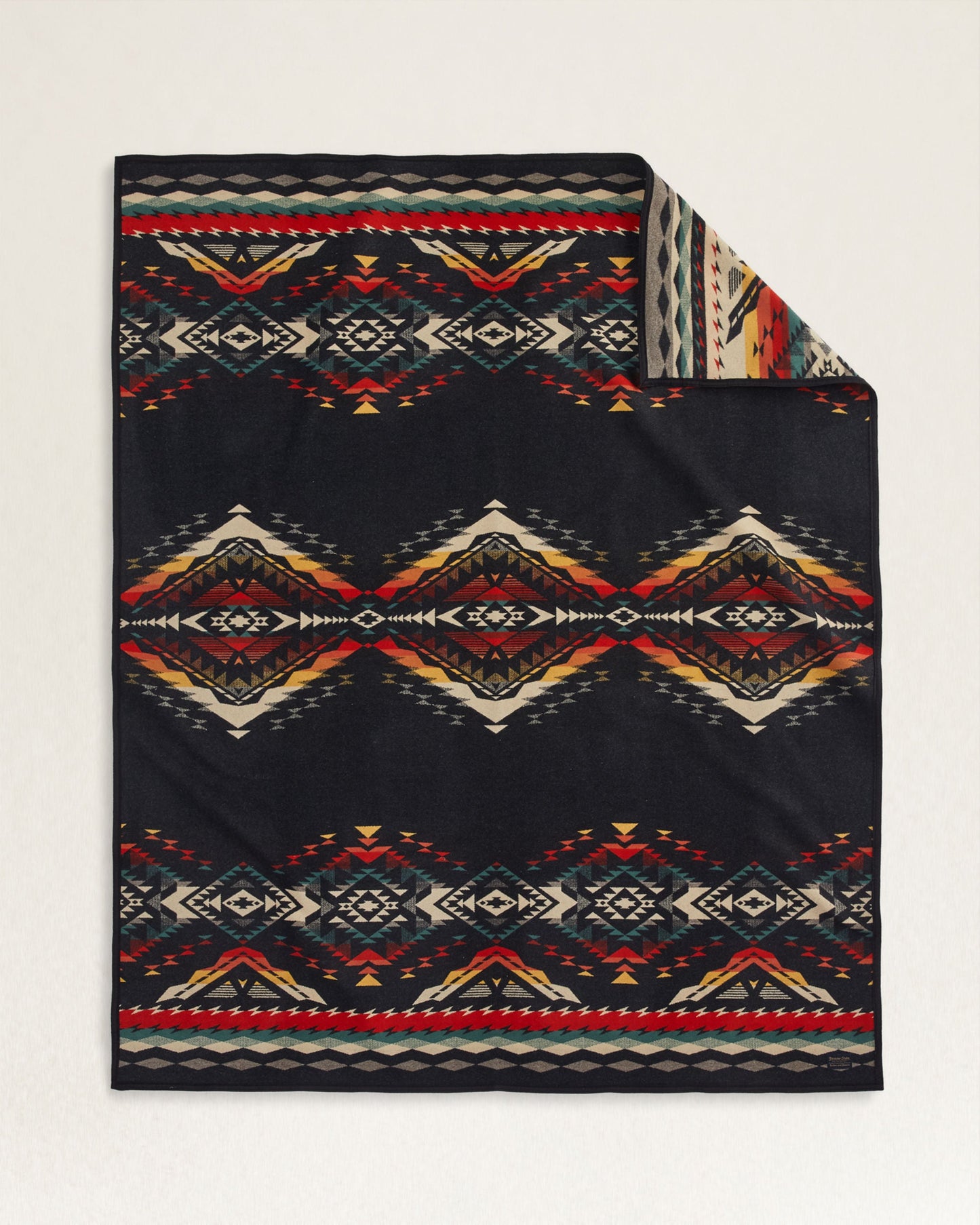 Pendleton Jacquard Unnapped Robe Blanket