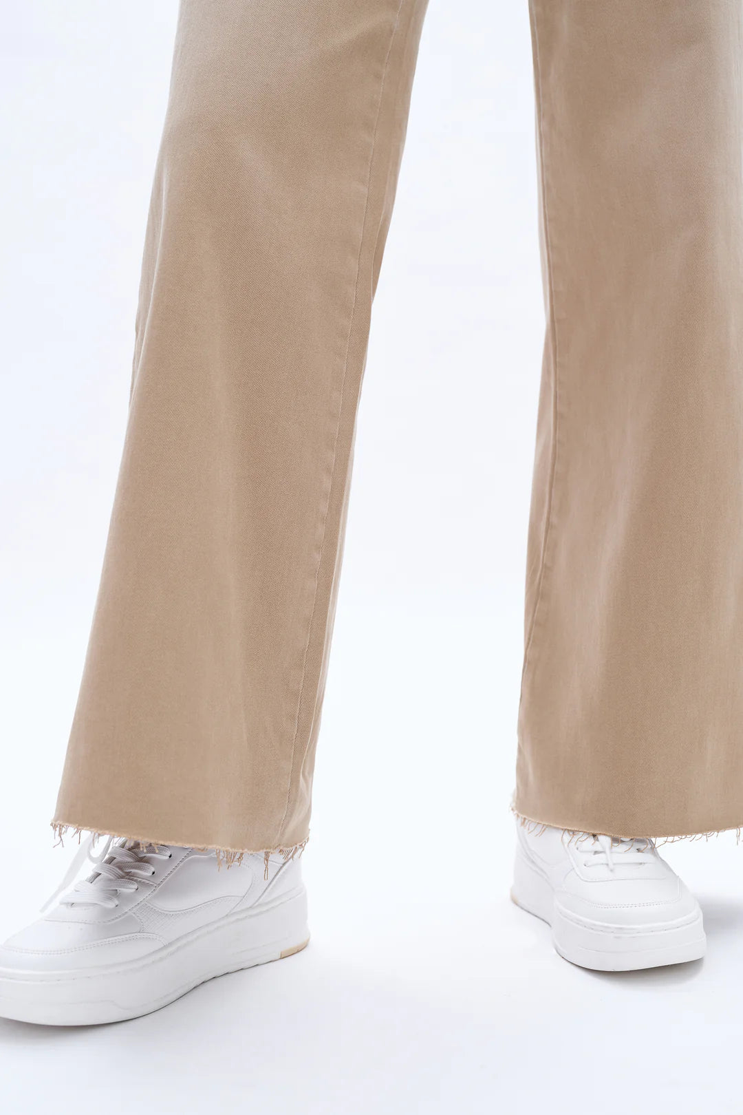 Bayeas Utility Patch Pocket Wide Leg Denim Jeans in Faded Khaki