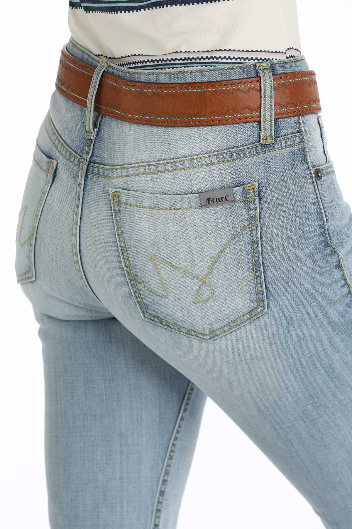 Cinch Slim Fit Hannah Crop in Light Stone