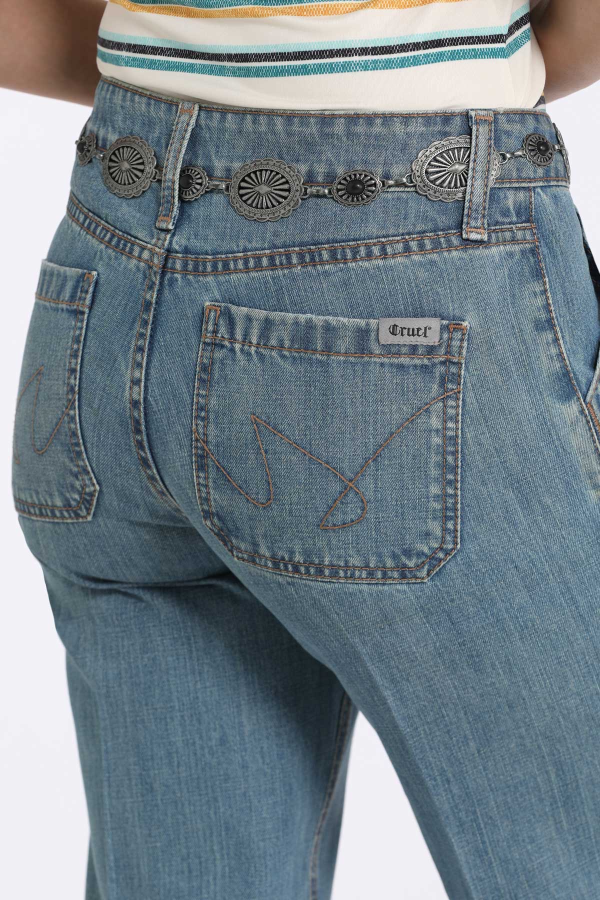 Cruel Girl Hannah Crop Jean in Medium Stone