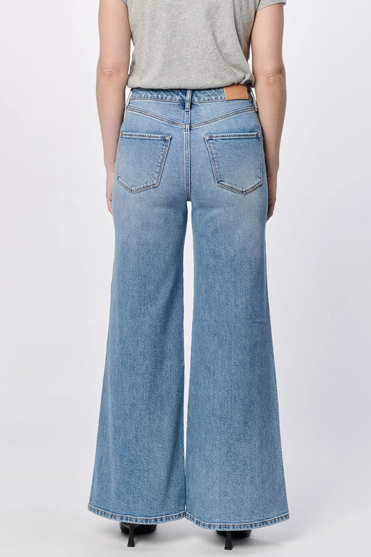 Dear John Fiona Wide Leg Jean in Creekside