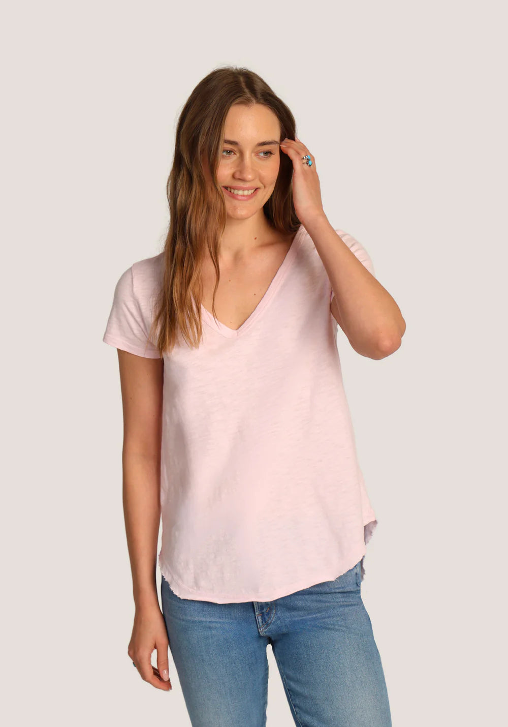 Dylan Deep V-Shirt Tail Tee in Blush