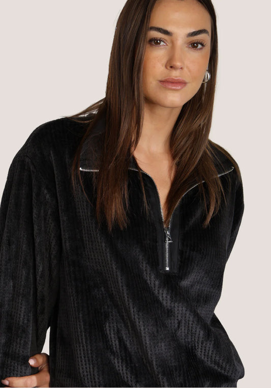 Dylan Skylar Half Zip in Black