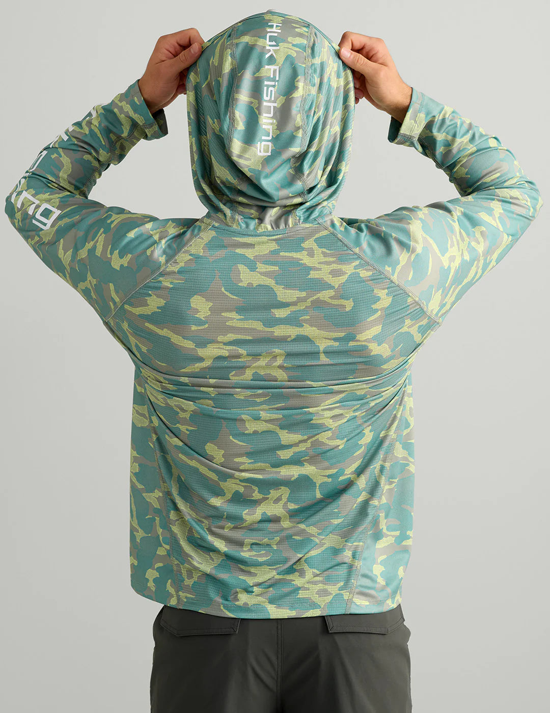 Huk Icon Performance Hoodie in Seagrass Camo