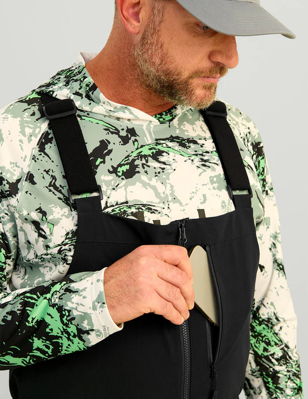 Huk Rover Fishing Bib in Black
