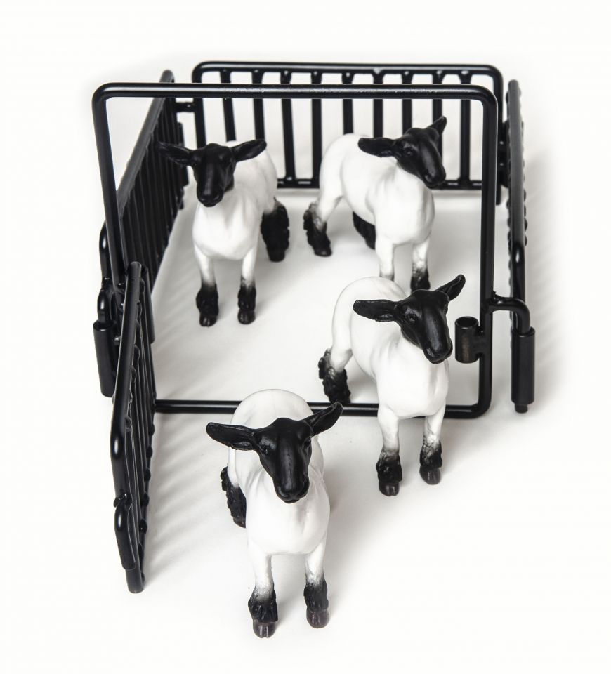 Little Buster Toys Hog/Lamb/Goat Stall Black