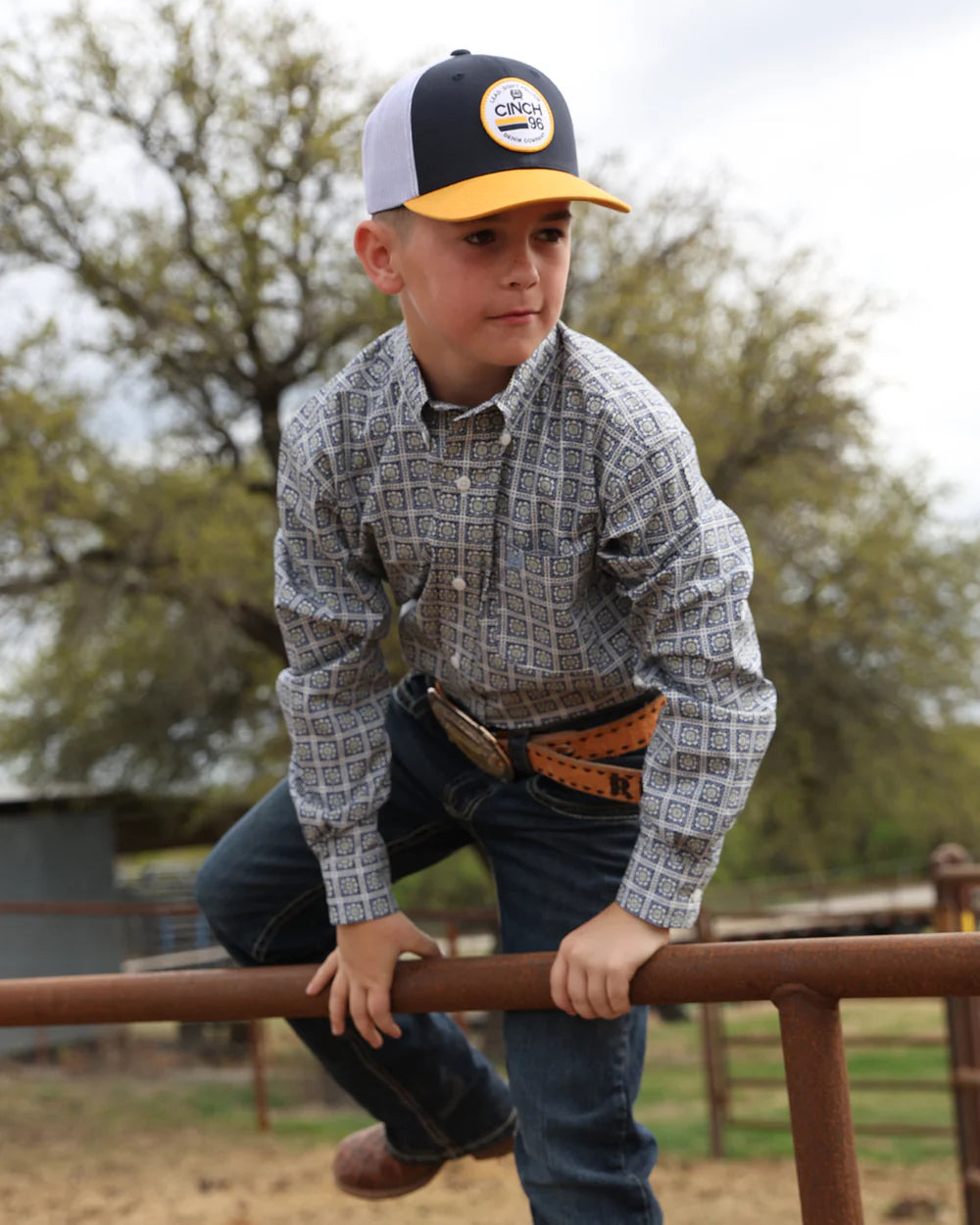 Cinch Boy's Button-Down Western Shirt in White Dutch Tile