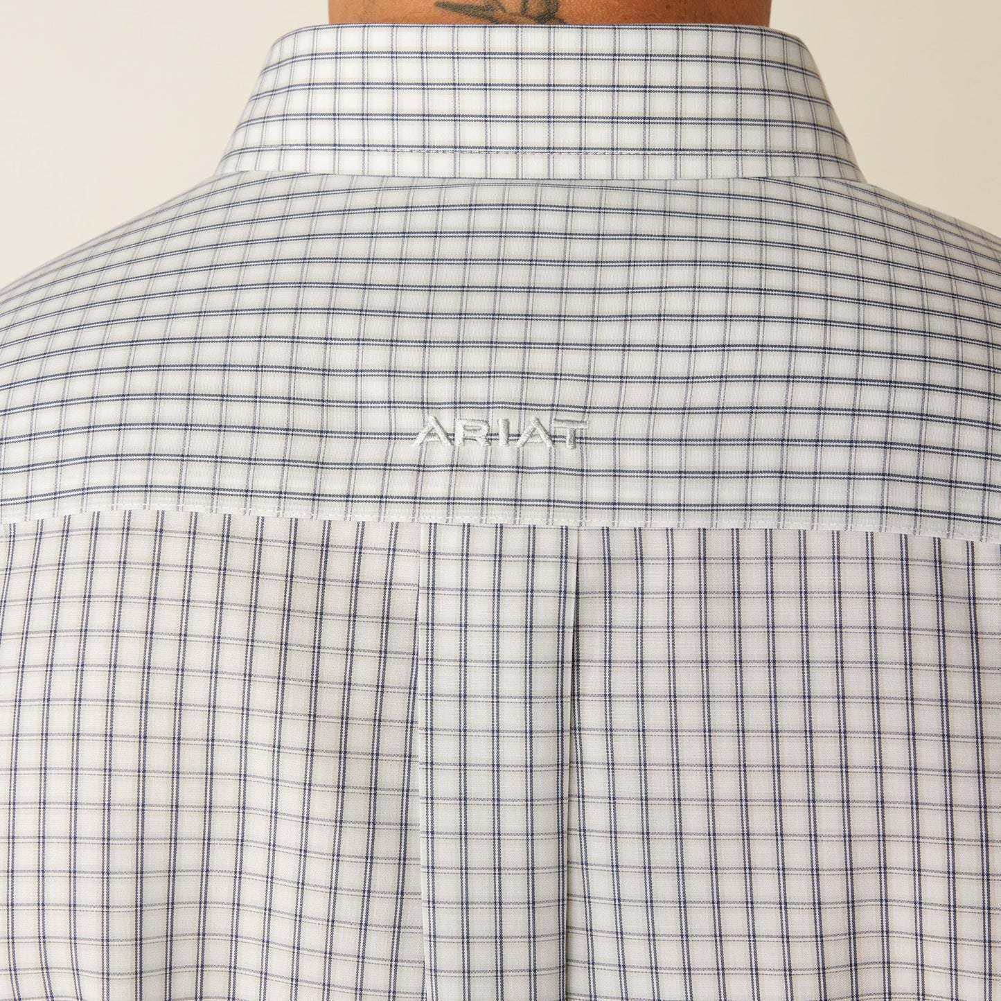 Ariat Wrinkle Free Olsen Classic Fit Light Gray Plaid Shirt