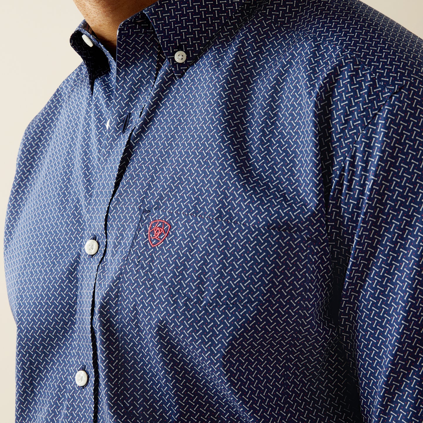 Ariat Wrinkle Free Davis Classic Fit Shirt in Dark Blue