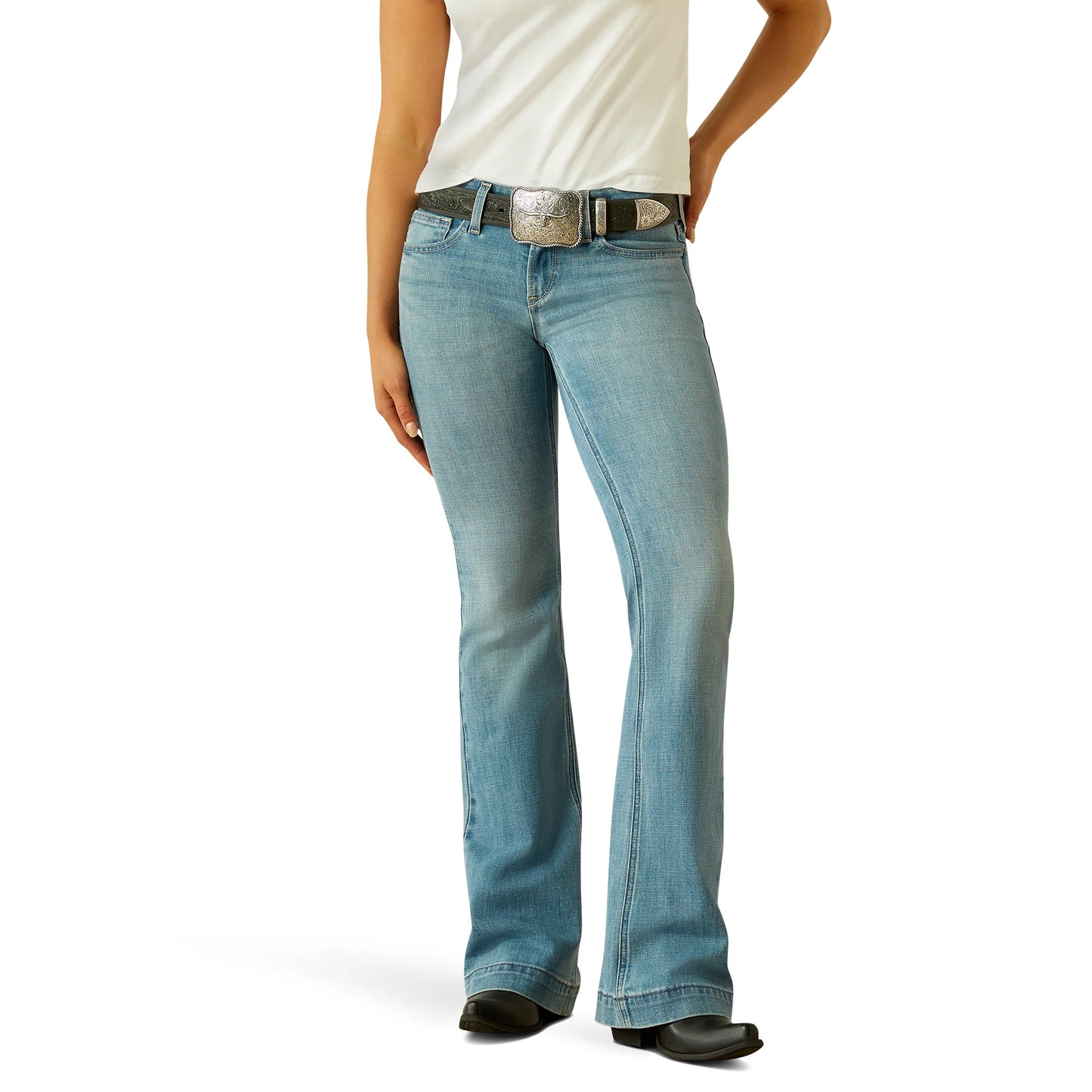 Ariat Mid-Rise Zoe Slim Trouser Jeans in Petaluma
