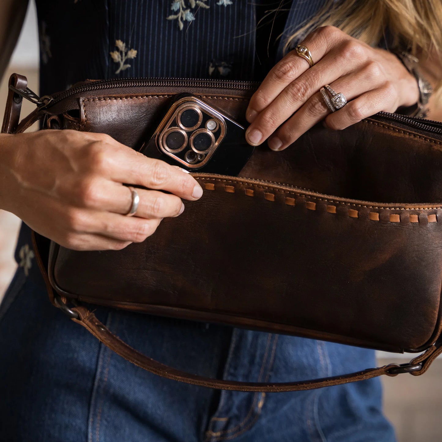 STS Ranchwear Bandera Chocolate Shoulder Bag