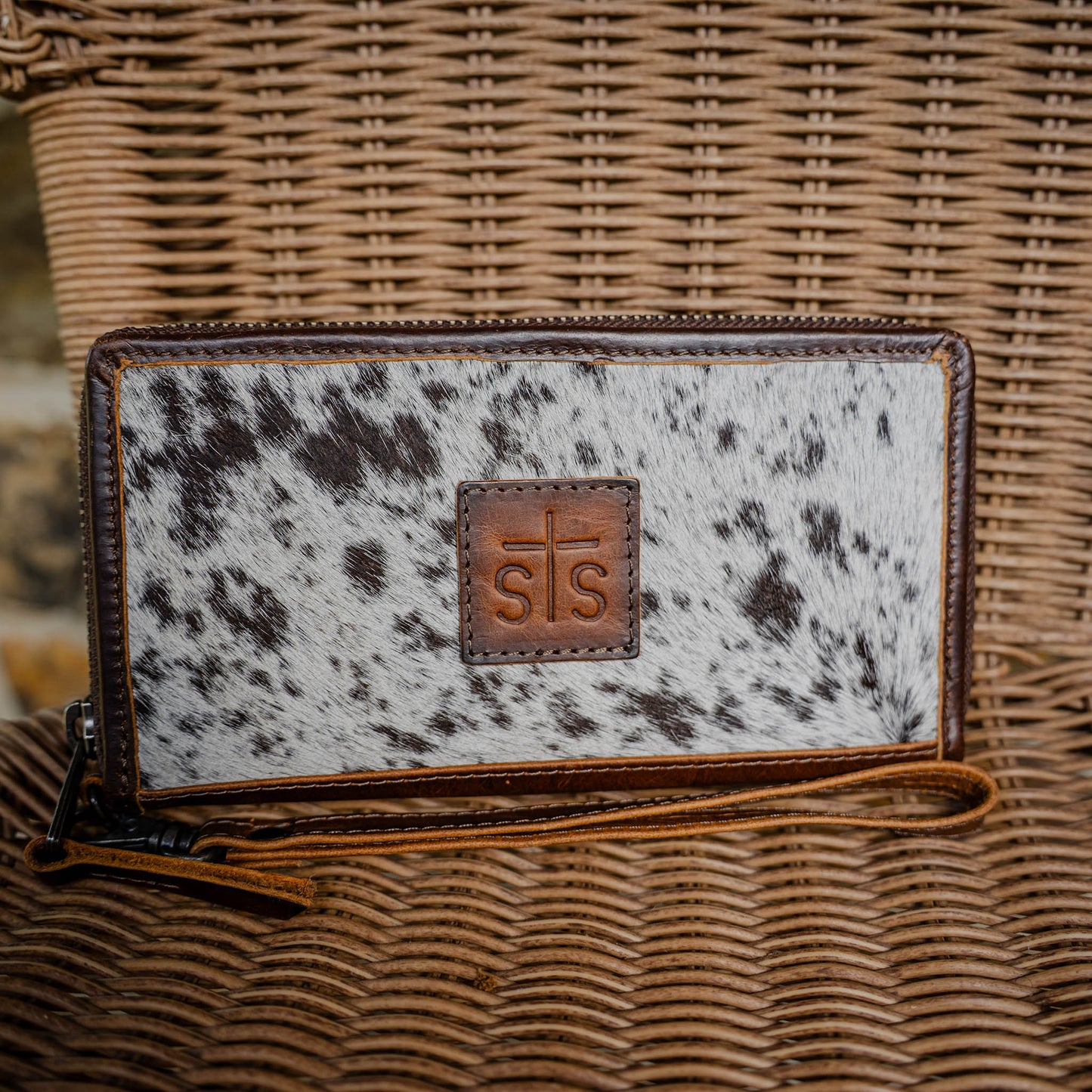 STS Ranchwear Vaquero Cowhide Bifold Wallet