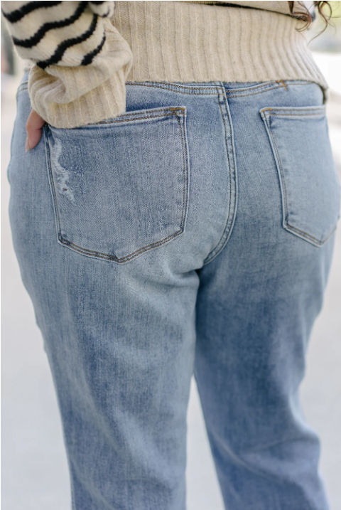 Judy Blue Nia Mid-Rise Yoke Cell Phone Pocket Dad Jeans