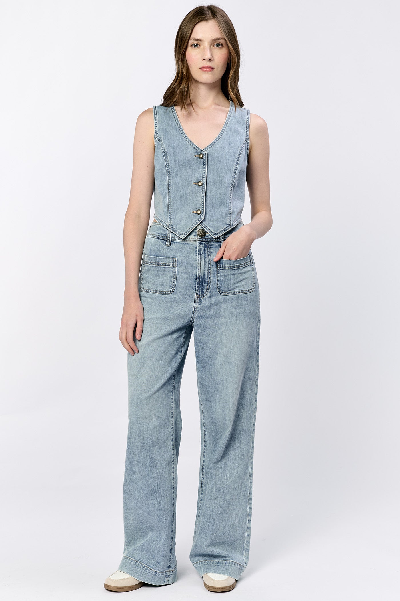 Dear John Norris Top in Zurie