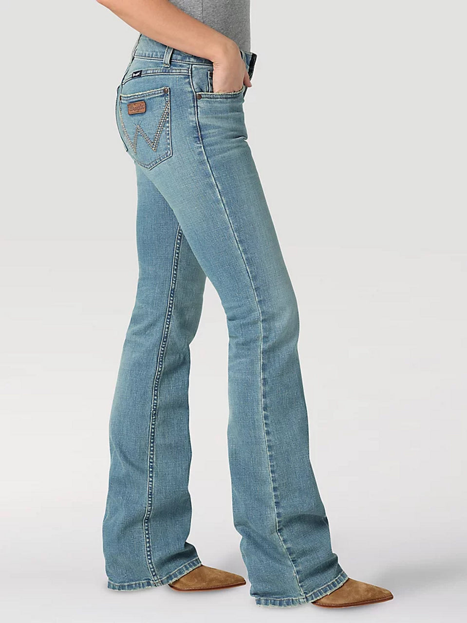 Wrangler Women's Retro Mae Boot Cut Jean in Madelyn