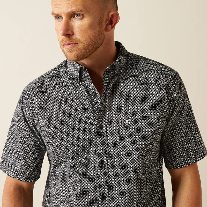 Ariat Gene Classic Fit Shirt in Black