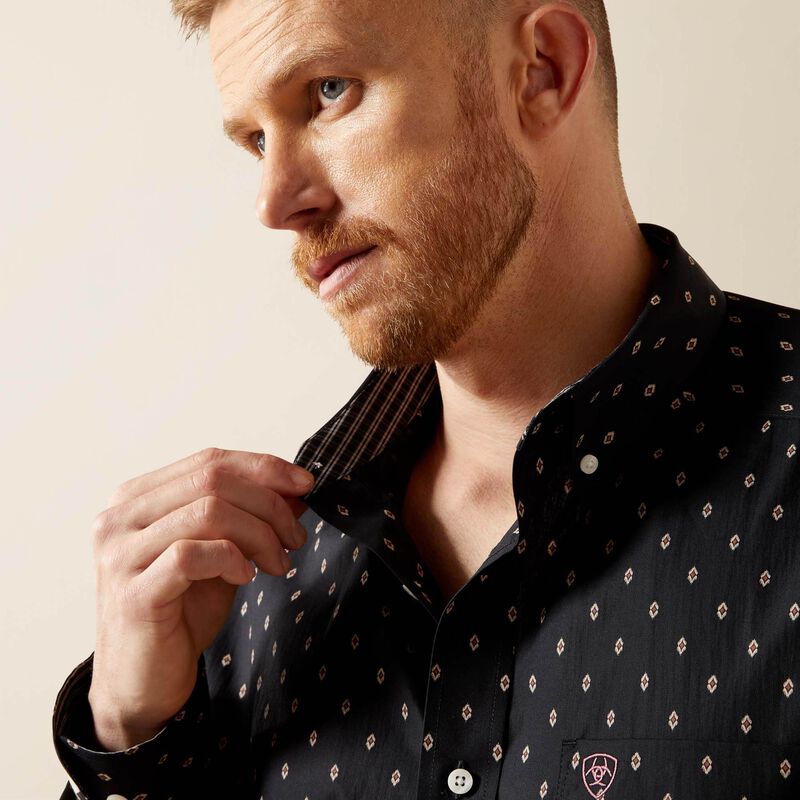 Ariat Wrinkle Free Asher Classic Fit Shirt in Black