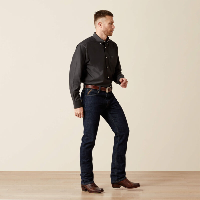 Ariat Wrinkle Free Solid Pinpoint Oxford Classic Fit Shirt in Black