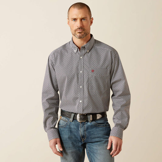 Ariat Tobias Classic Fit Shirt in Black