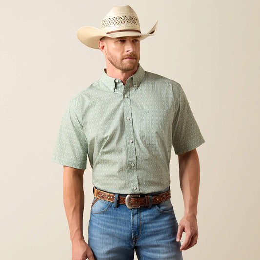 Ariat Wrinkle Free Worthington Classic Fit Shirt in Laurel Green Southwest Print