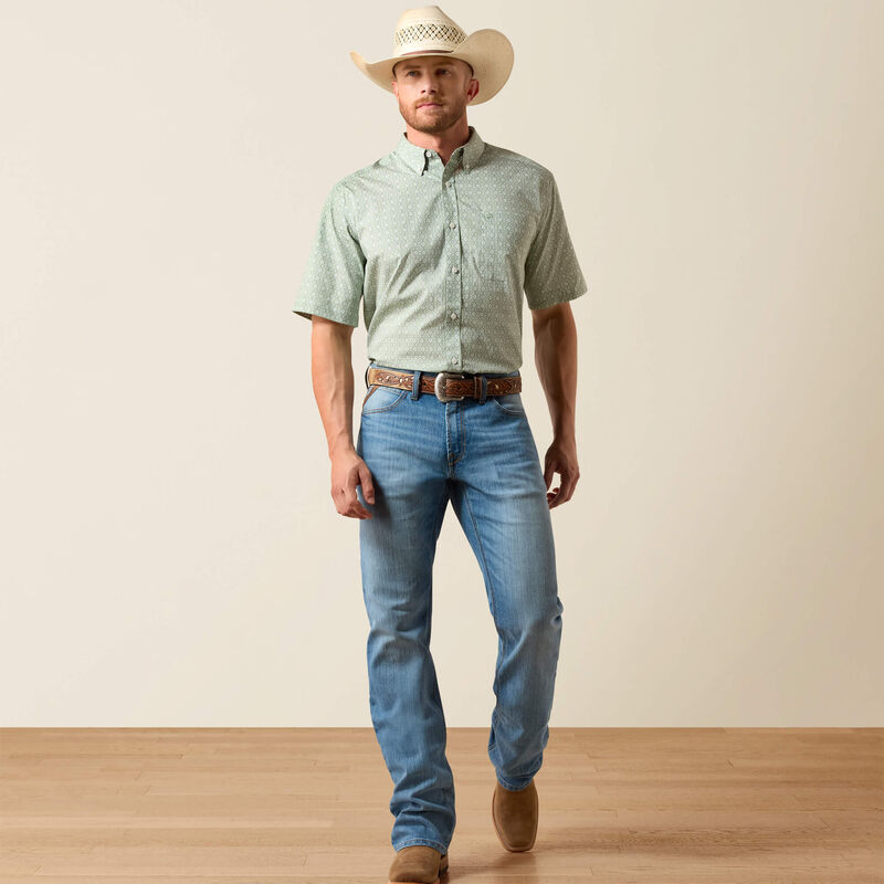 Ariat Wrinkle Free Worthington Classic Fit Shirt in Laurel Green Southwest Print