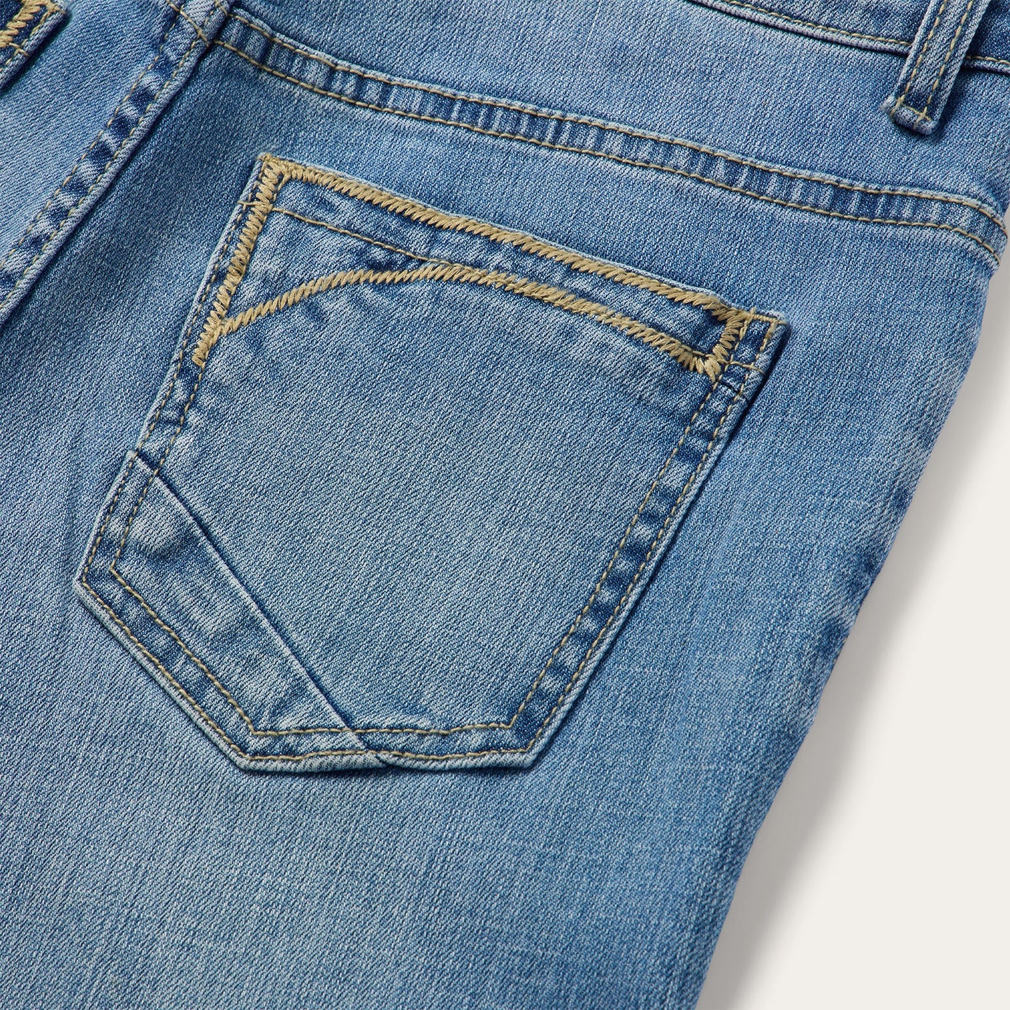 Stetson 751 High-Rise Wide Leg Jean in Light Wash