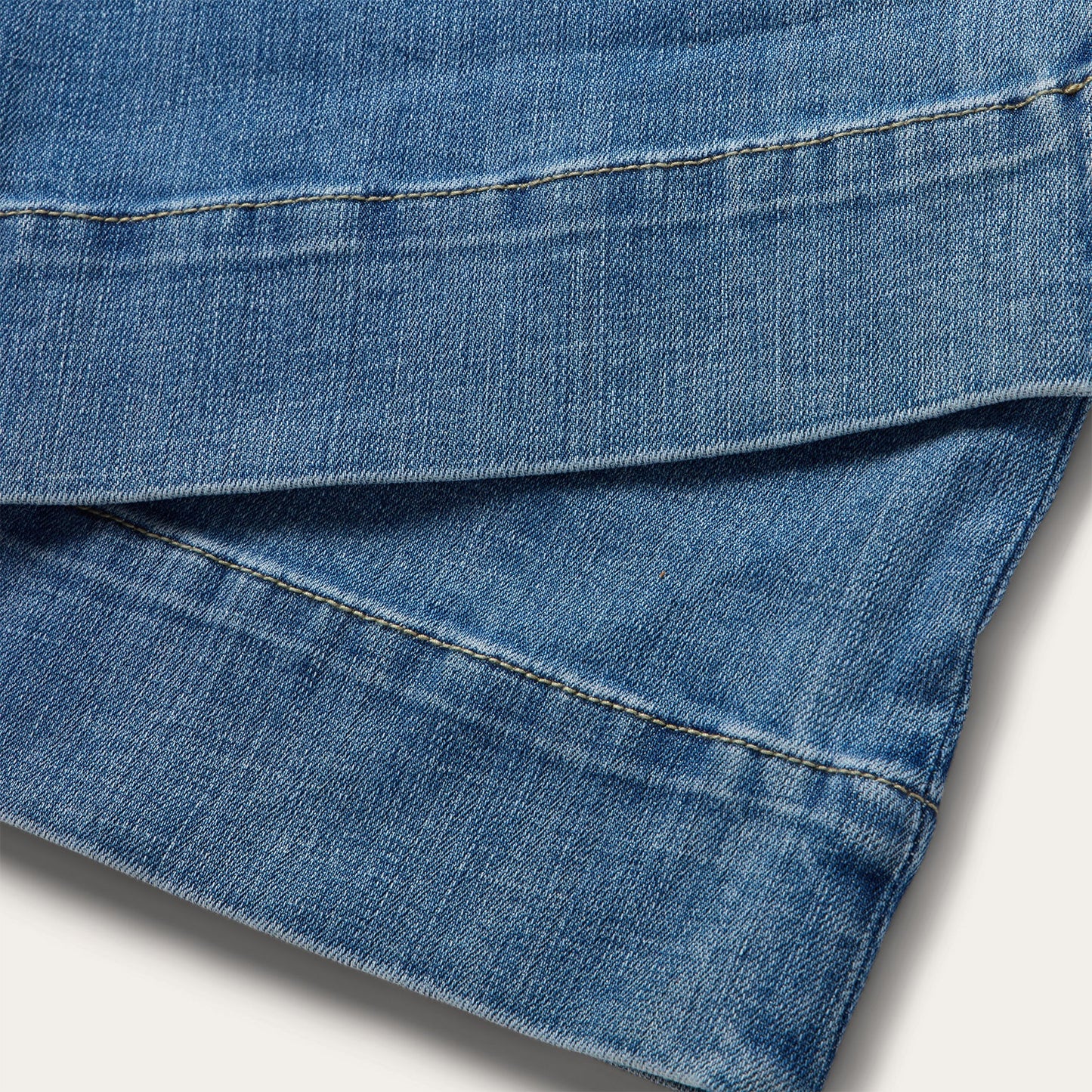 Stetson 751 High-Rise Wide Leg Jean in Light Wash