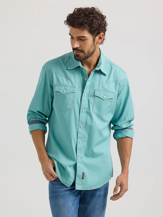 Wrangler Men's Retro Premium Western Snap Shirt in Sugar Blue