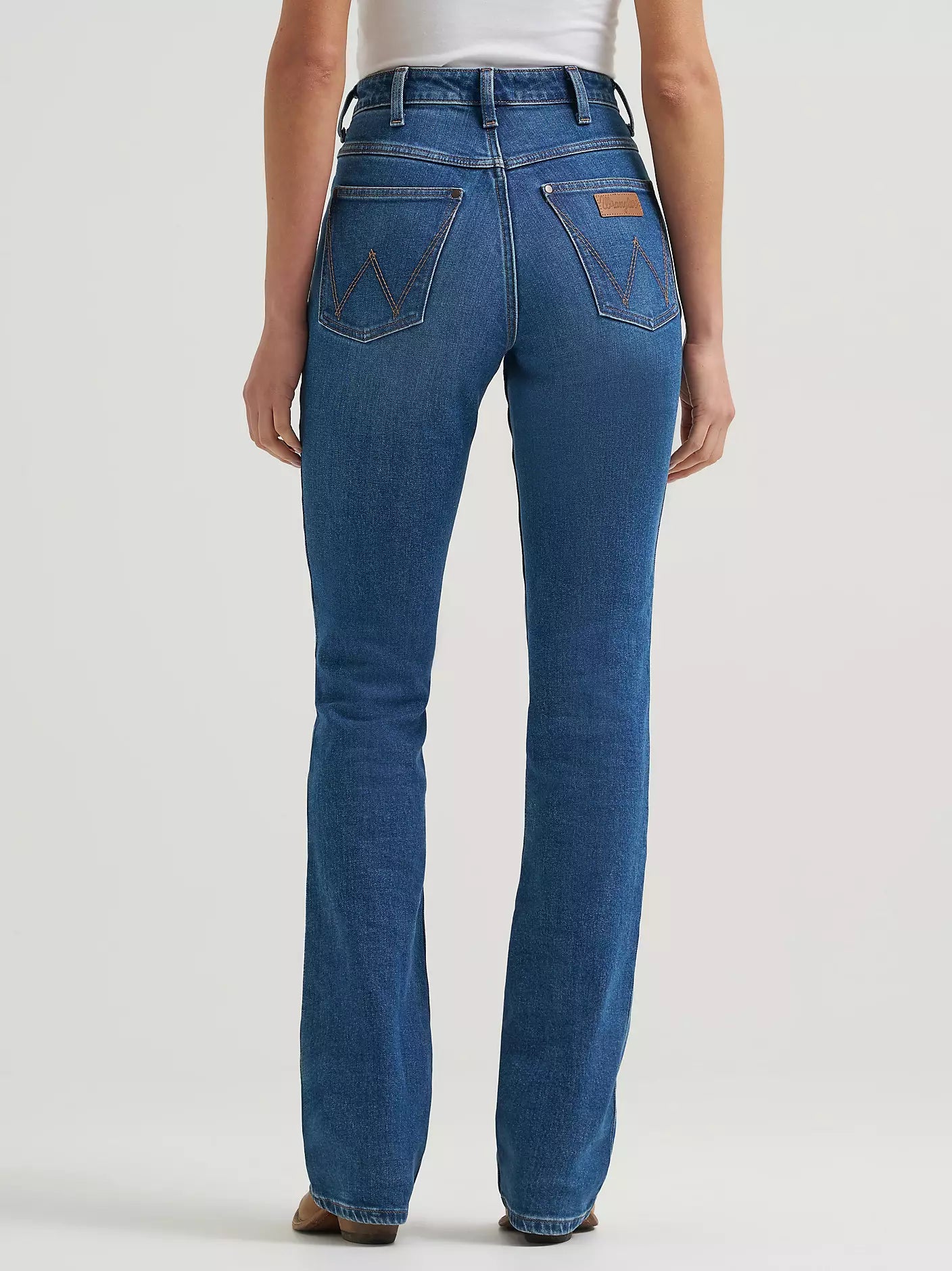 Wrangler High Rise Rodeo Bootcut Wrangler Riding Jean in Lillian