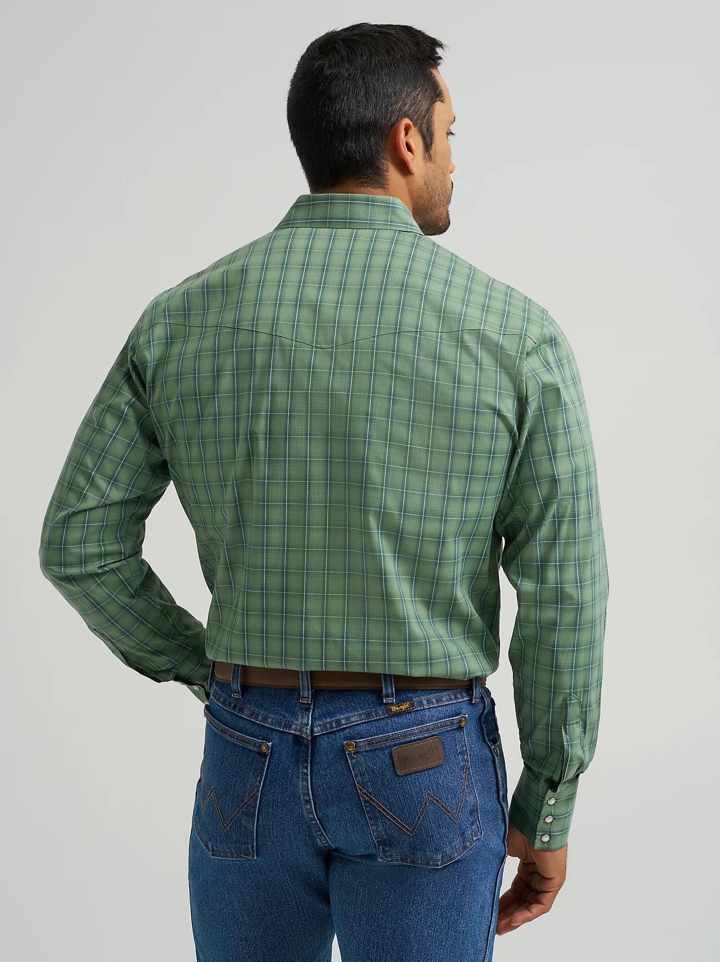 Wrangler Wrinkle Resist Long Sleeve Western Snap Plaid Shirt in Green Leaf