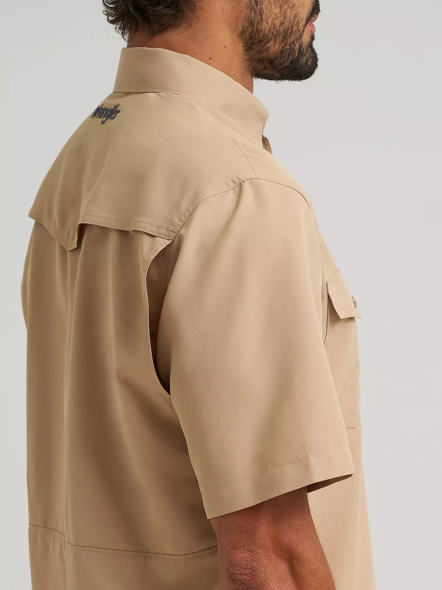 Wrangler All Terrain Gear Men's Performance Shirt in Travertine