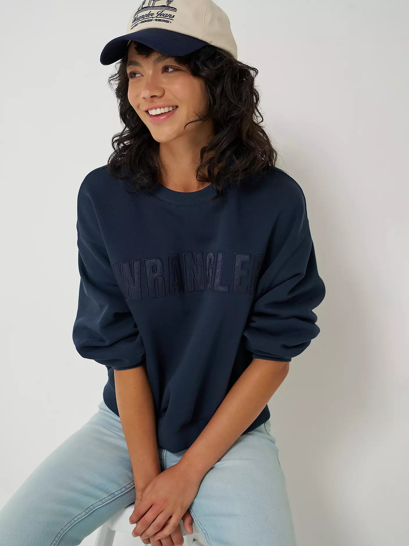Wrangler Women's Logo Canyon Crew Pullover in Dark Sapphire