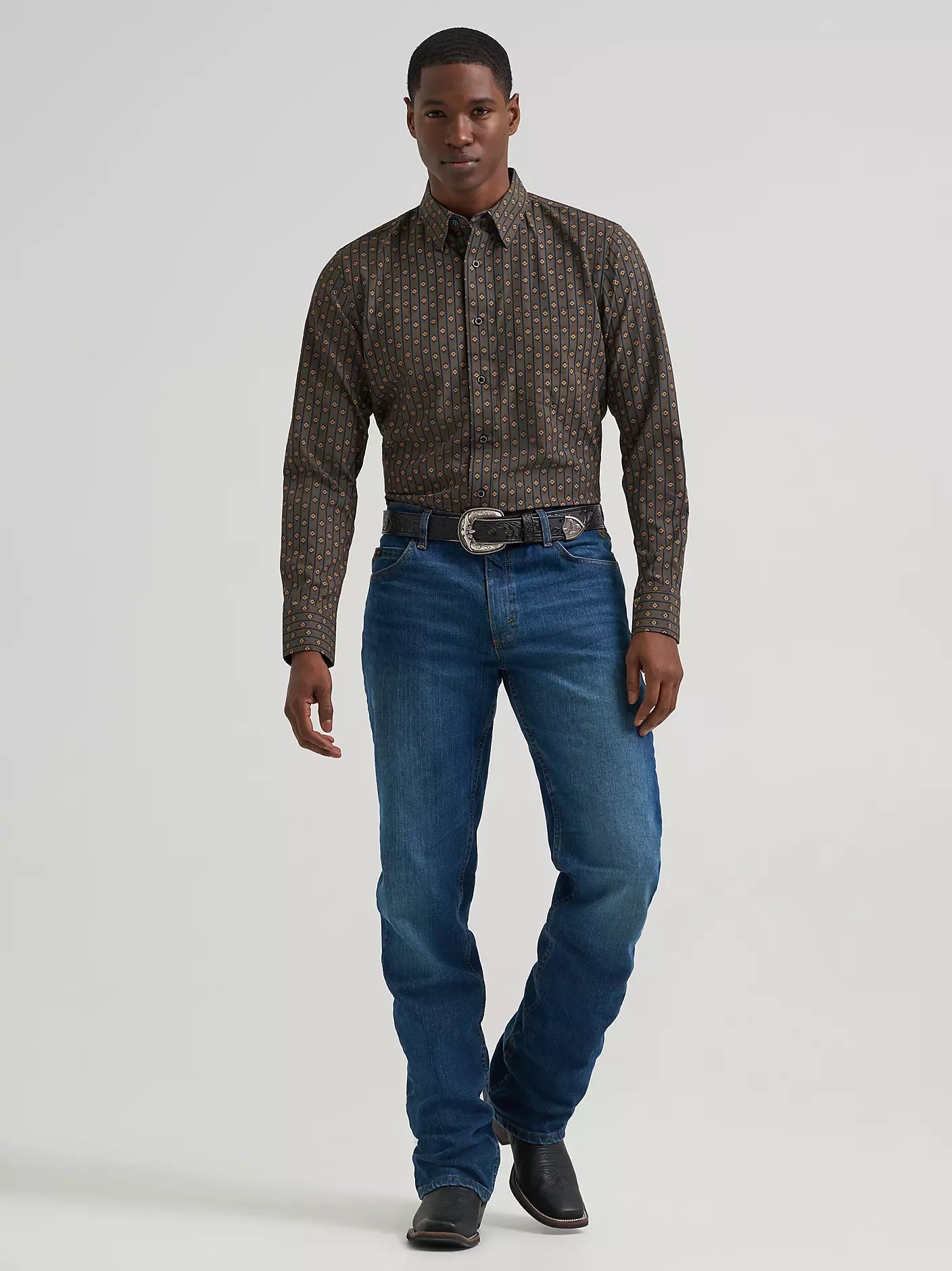 Wrangler Men's Cody Johnson Performance Button Down Shirt in Hickory