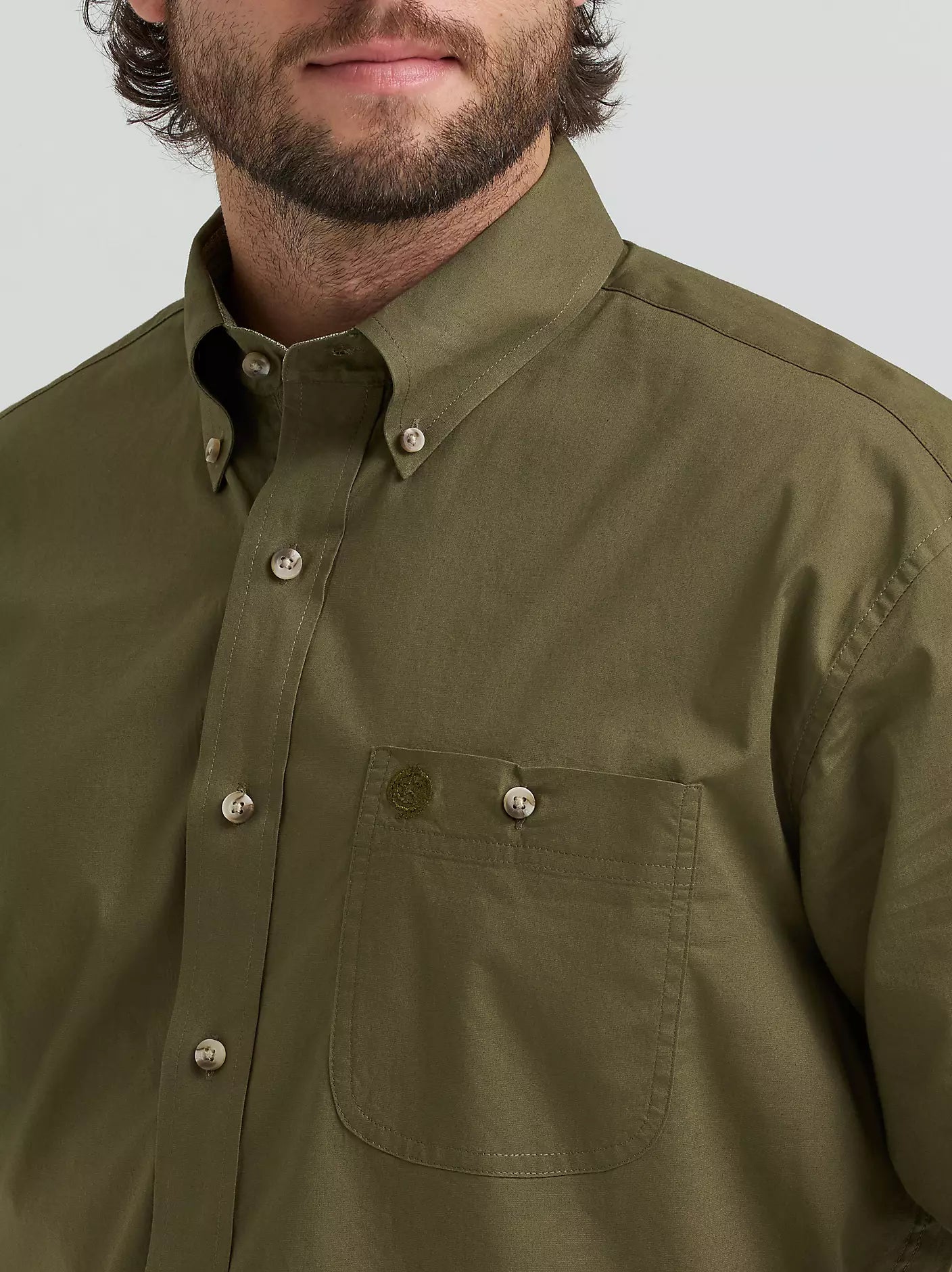 Wrangler® George Strait™ Solid One Pocket Button Down Shirt in Lichen