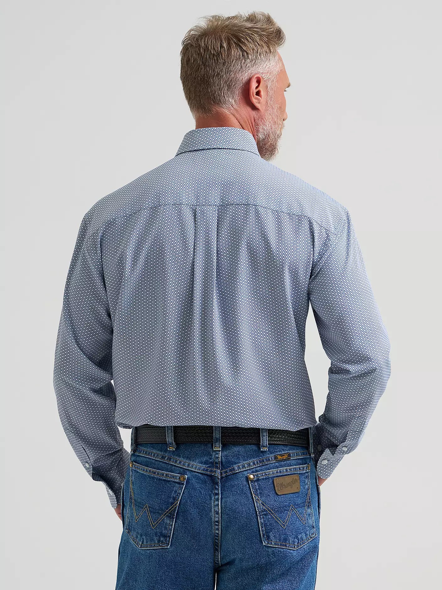 Wrangler® George Strait™ Performance Button Down Shirt in Blue Fan
