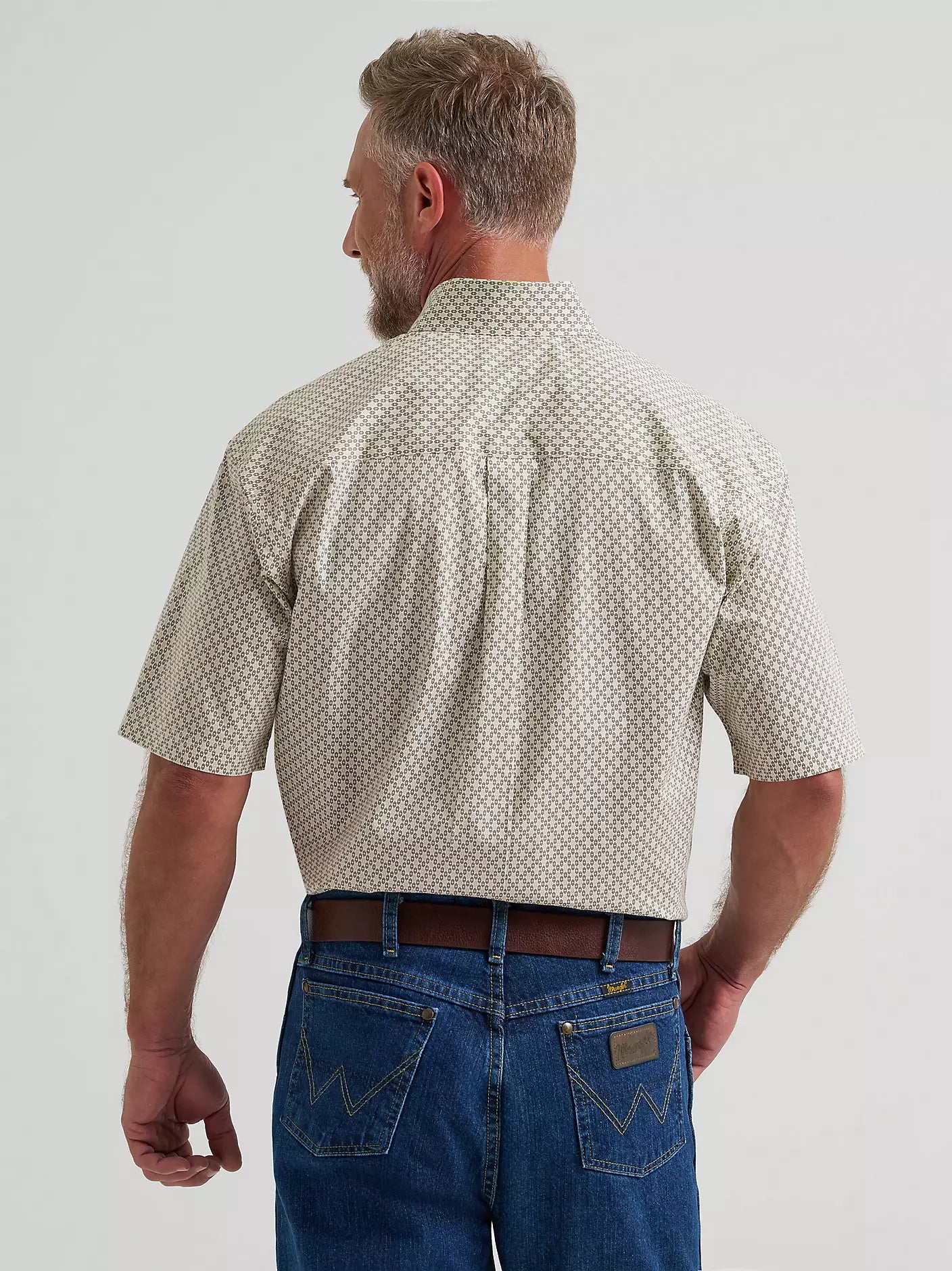 Wrangler® George Strait™ Short Sleeve One Pocket Button Down Shirt in Tea Green