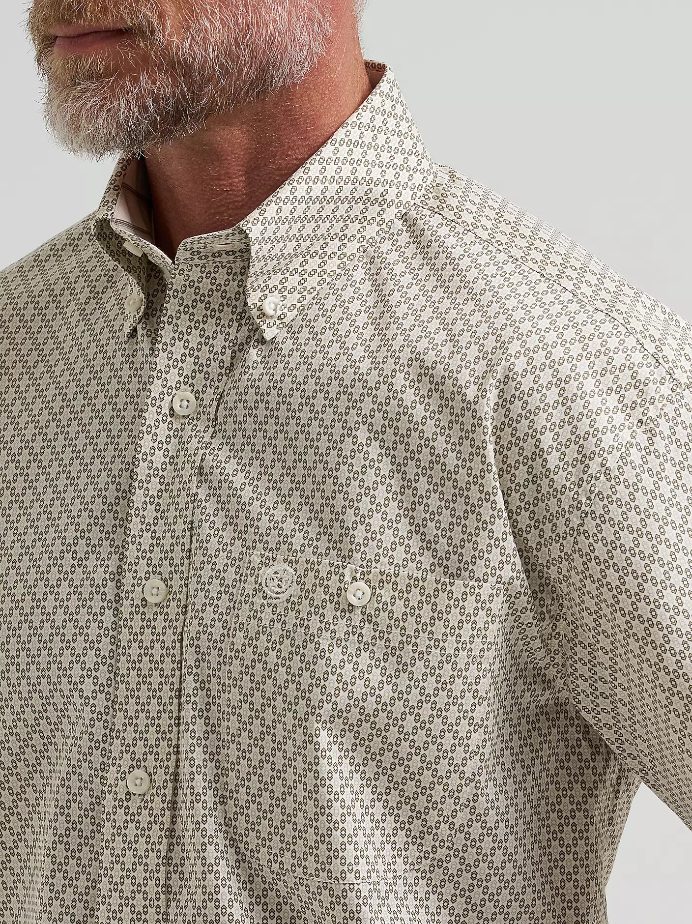 Wrangler® George Strait™ Short Sleeve One Pocket Button Down Shirt in Tea Green