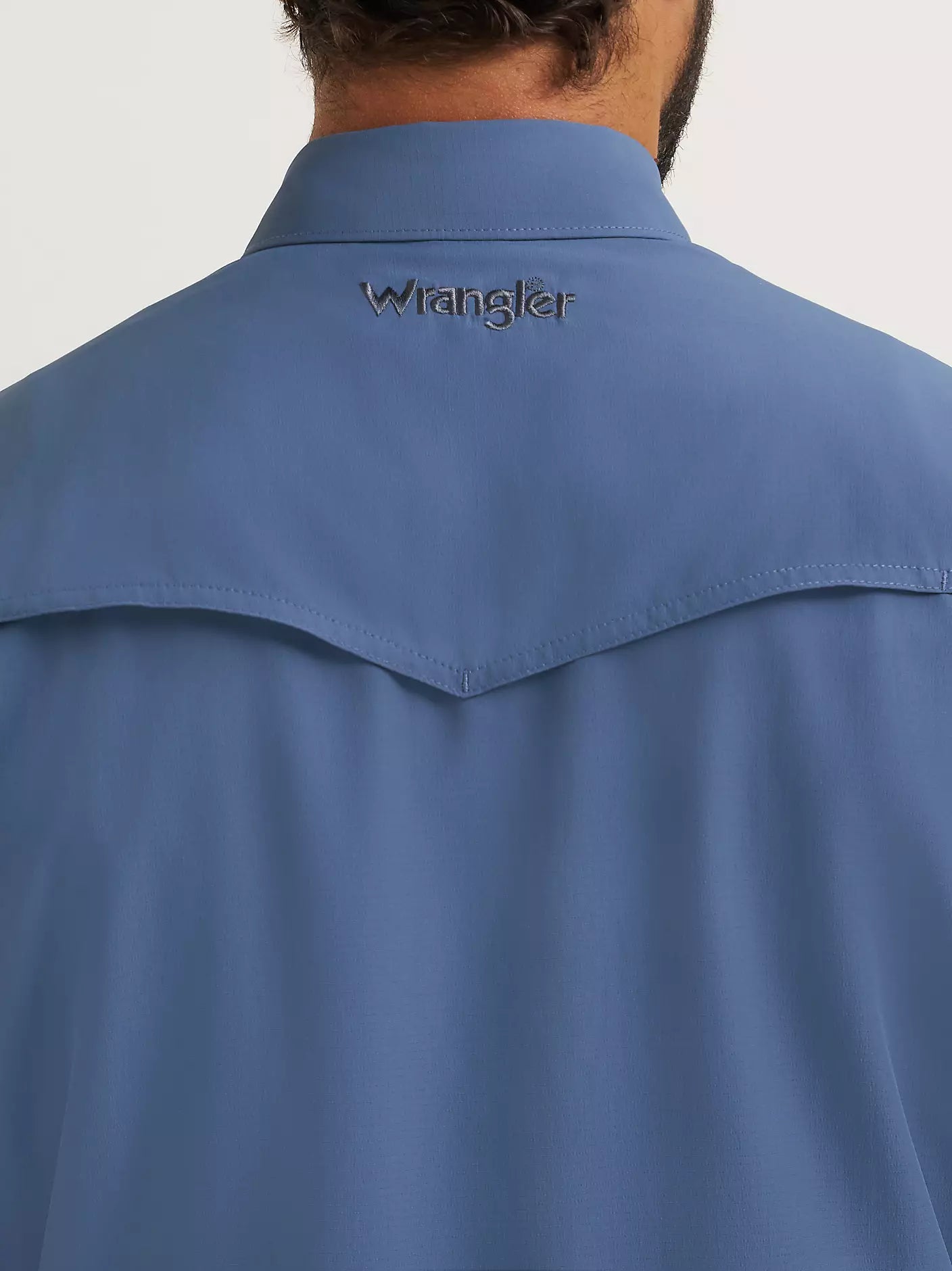 Wrangler All Terrain Gear Men's Performance Solid Shirt in Vintage Indigo